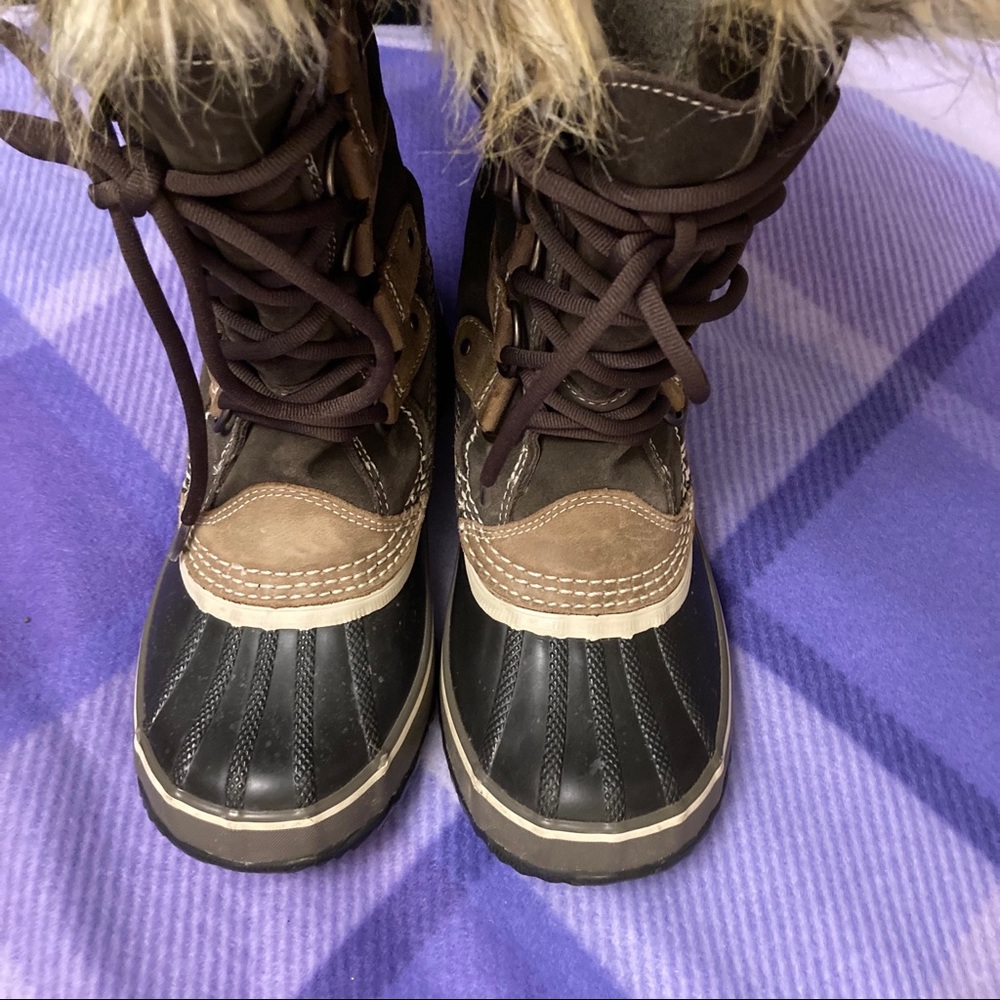 SOREL WOMEN'S JOAN OF ARCTIC BOOTS SZ. 6